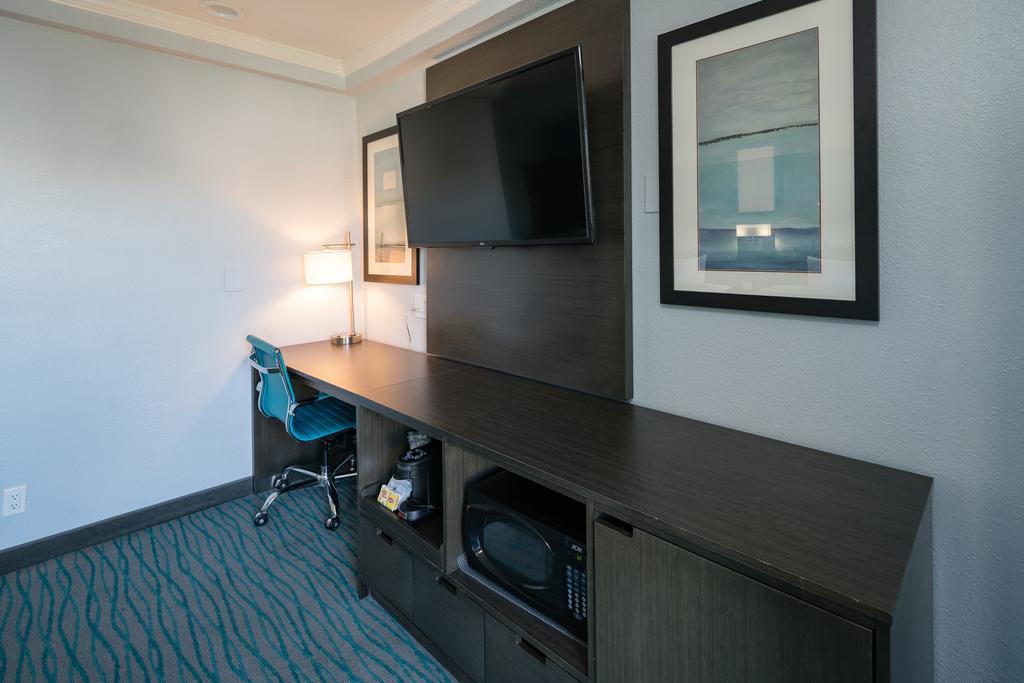 Quarto com Cama Queen-size - Acessível para Hóspedes com Mobilidade Reduzida - Não Fumantes