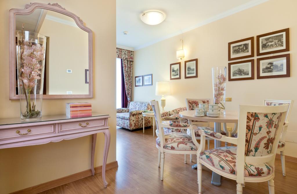 Economy One-Bedroom Apartment