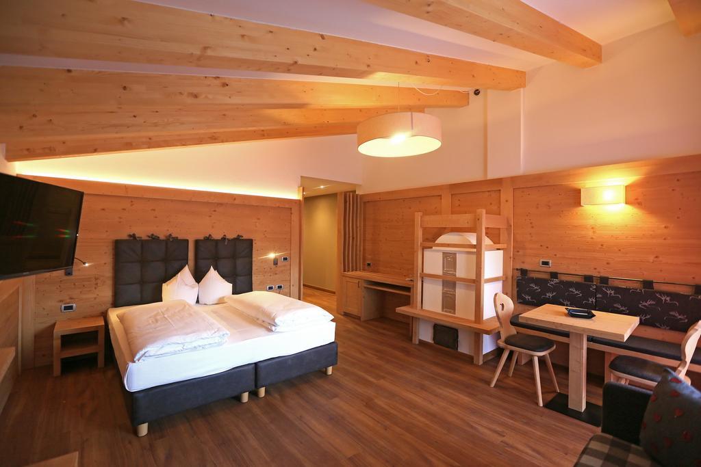 Suite mit Bergblick