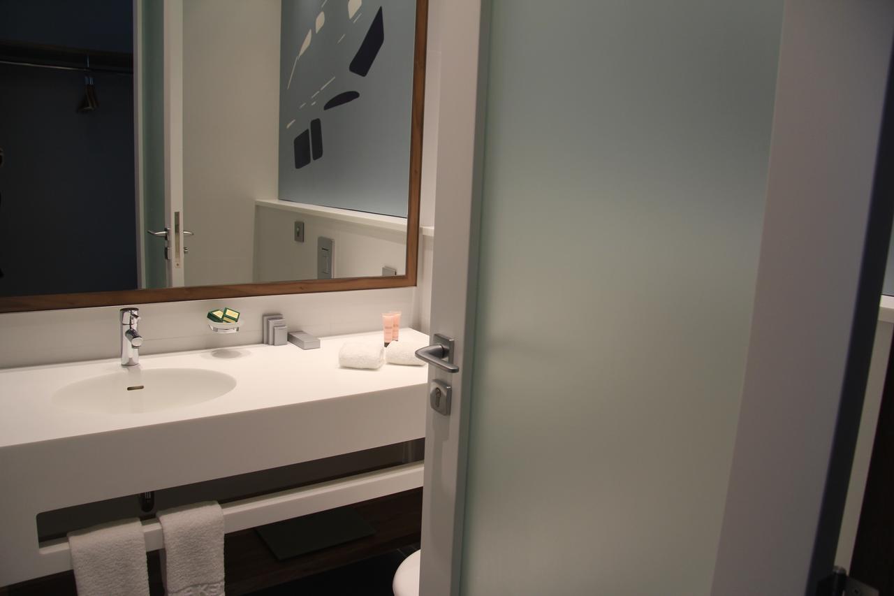 Deluxe Two-Bedroom Connecting Apartment