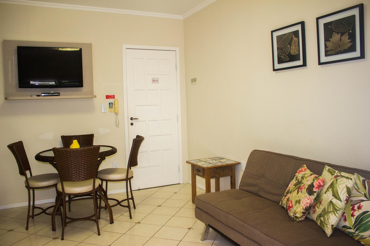 Apartamento com 1 Quarto