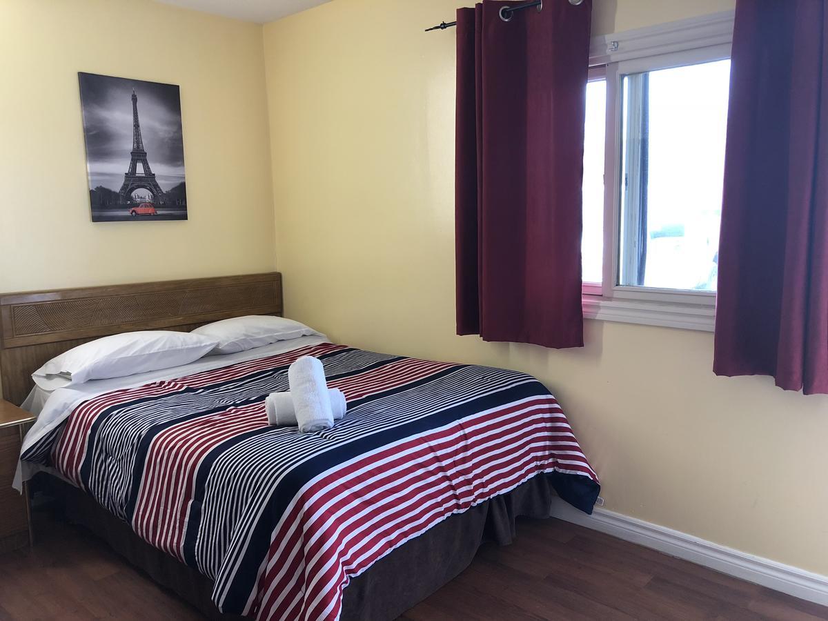 Queen Room