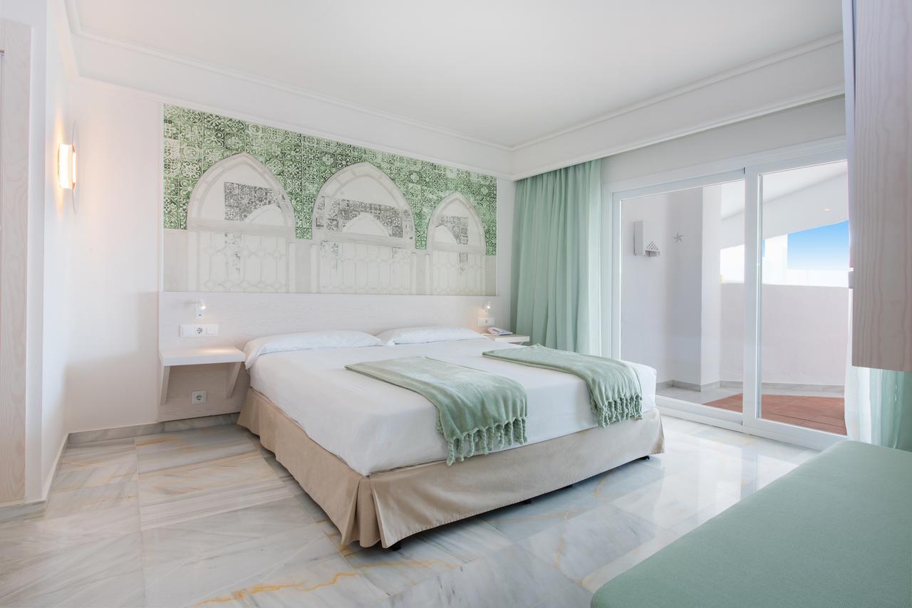 Suite Júnior com Vista Piscina