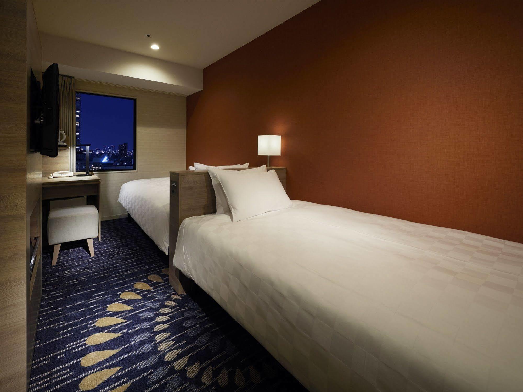 Economy Twin Room Non-Smoking 10-16th Floor