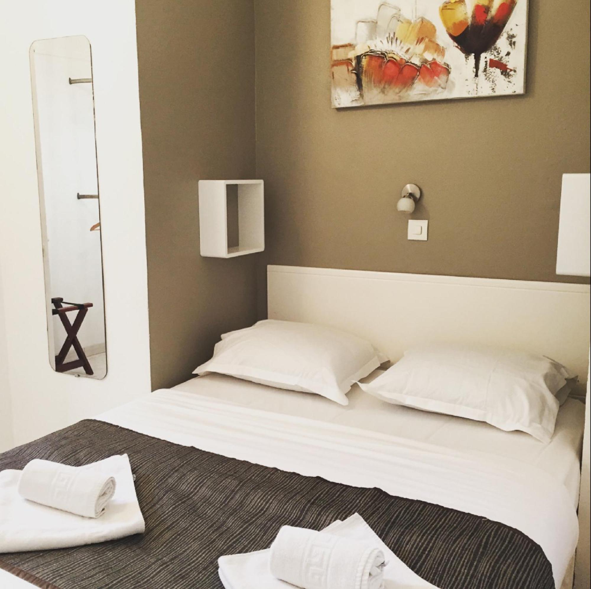 Single Room Double Bed