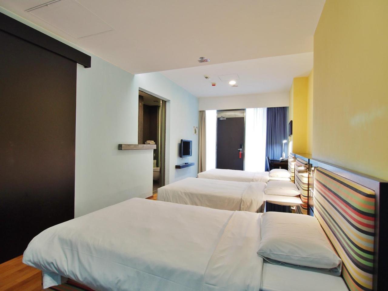 Triple Room Bathroom