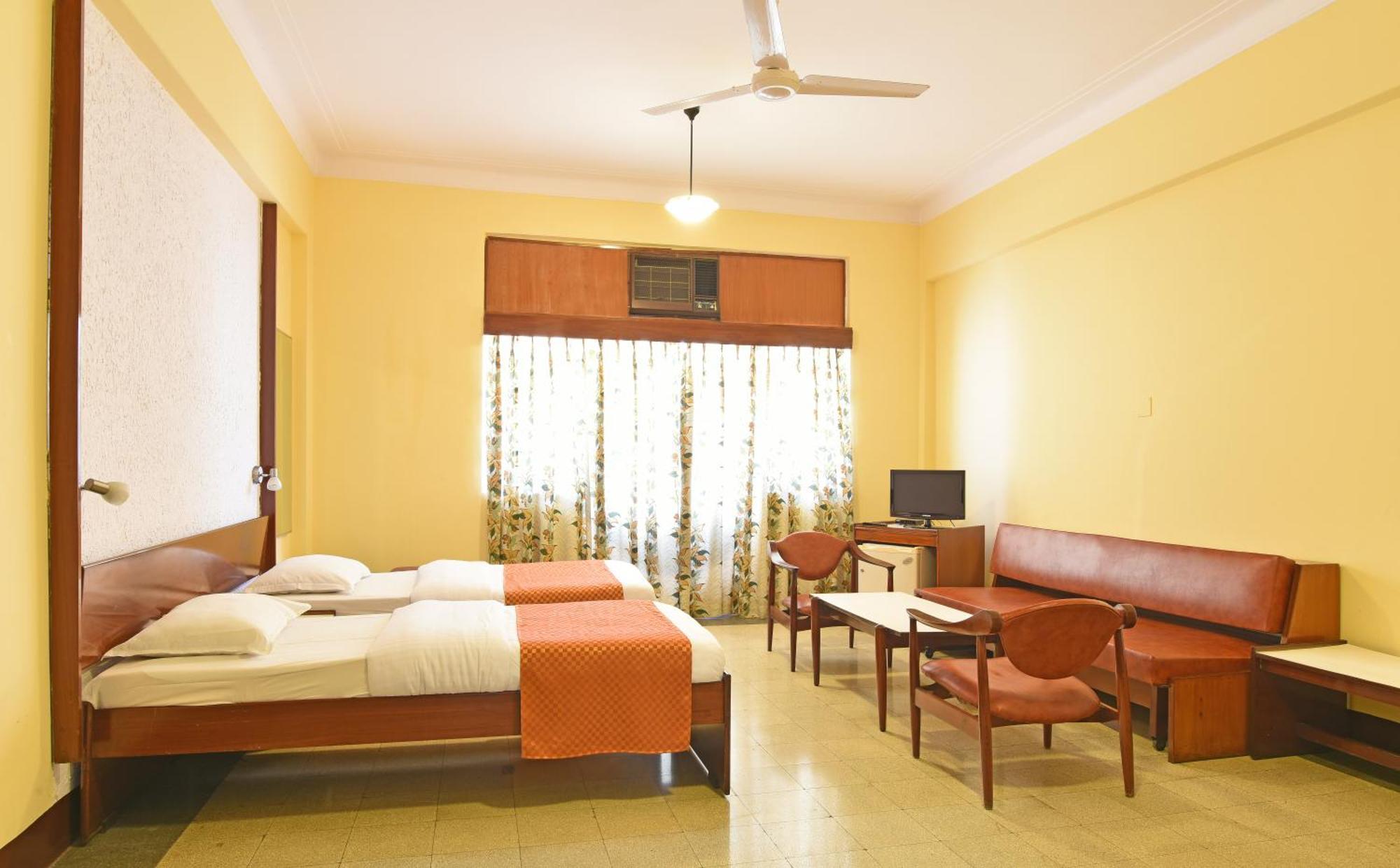 Deluxe Partial Sea View Balcony Room