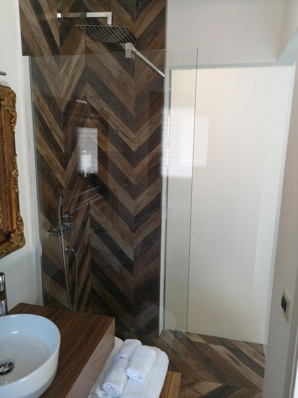 Junior Suite,717940411:JPEG