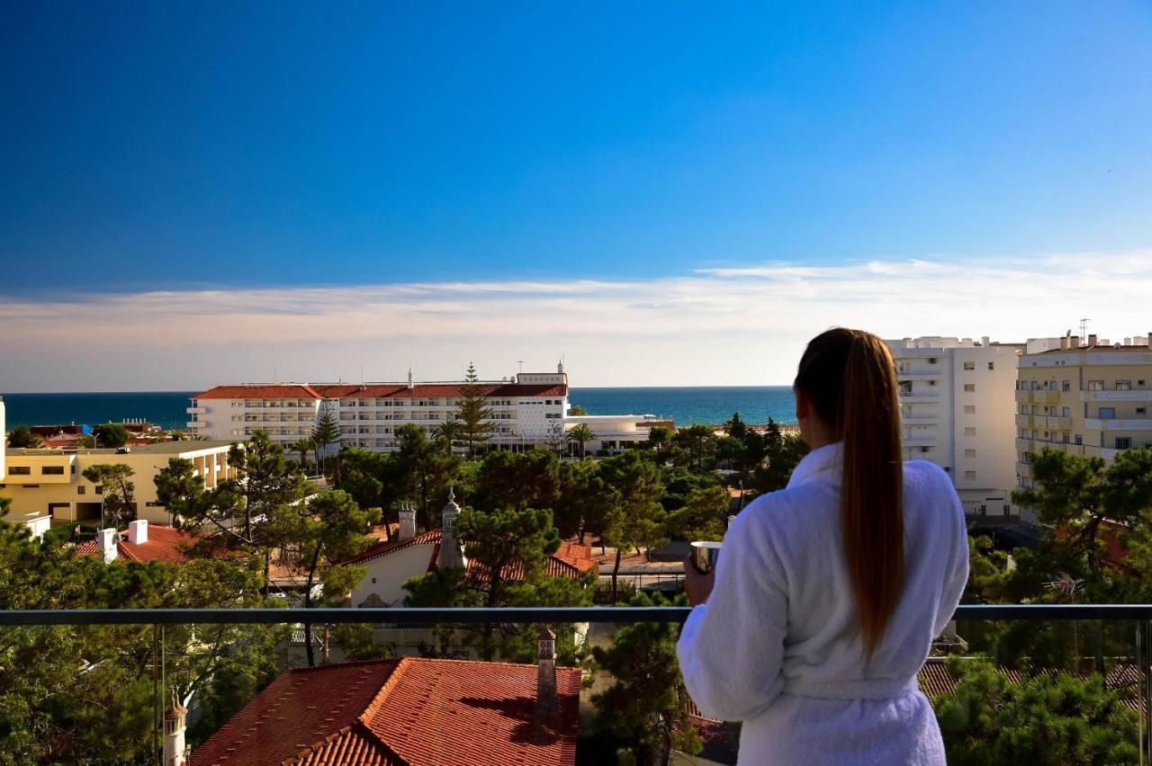 Deluxe Suite with Sea View,736354783:JPEG