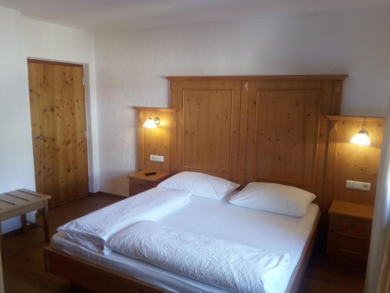 Double Room with Balcony - Annex Rasteck 20m,758657371:JPEG