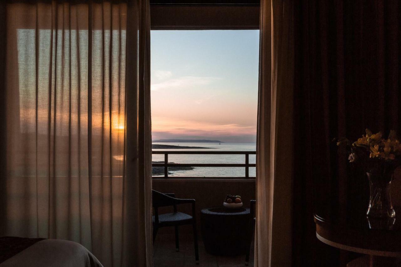 Quarto Família com Varanda e Vista do Mar