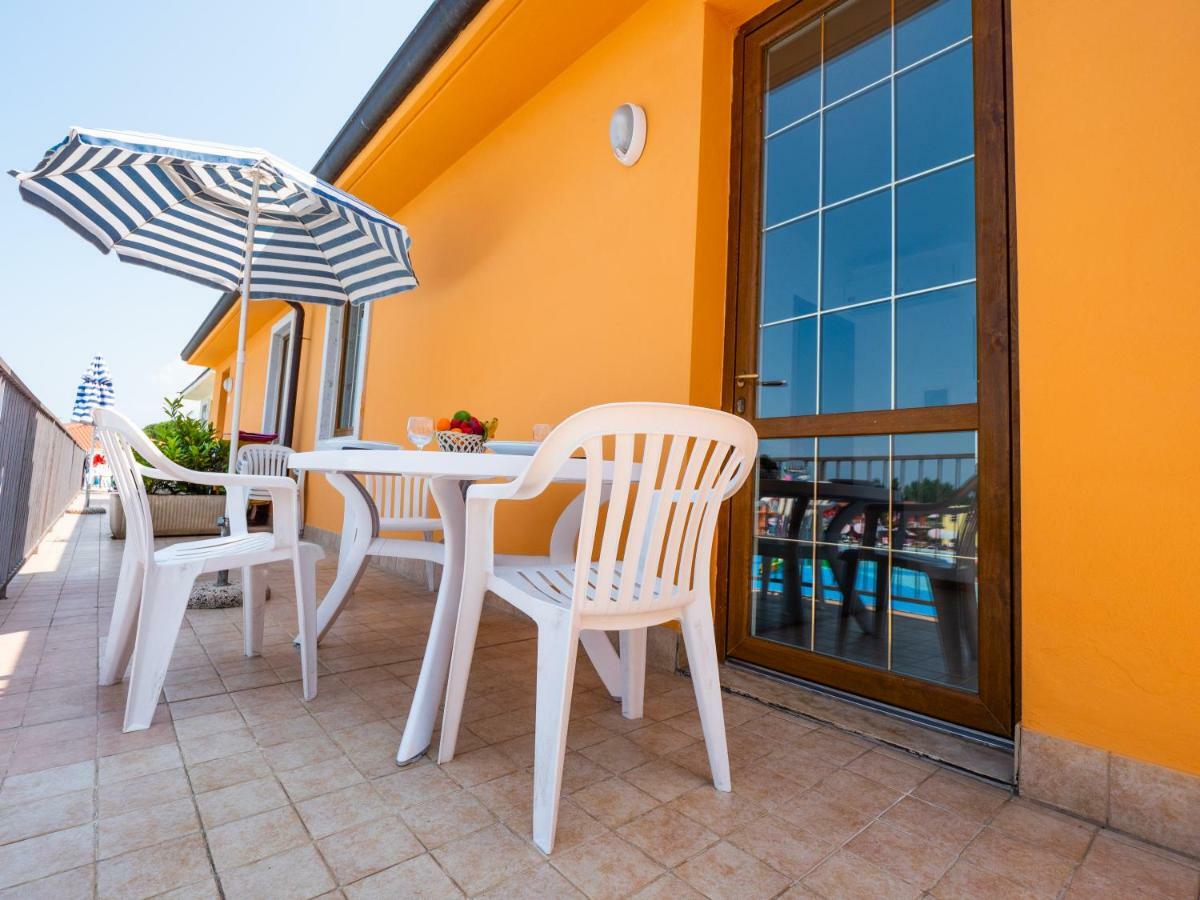 Appartement Standard avec Balcon (1er Étage)
