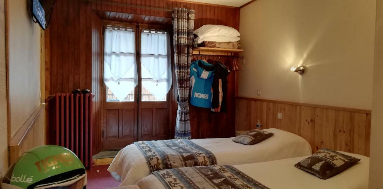 Twin Room,909275629:JPEG