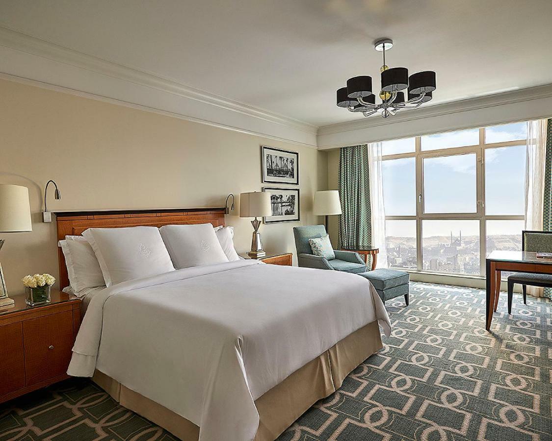 Superior Room King Bed