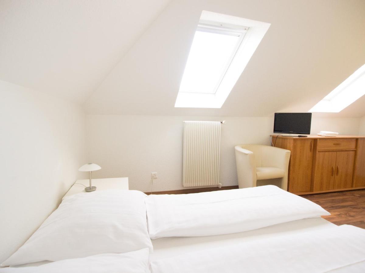 Triple Room External Private Bathroom