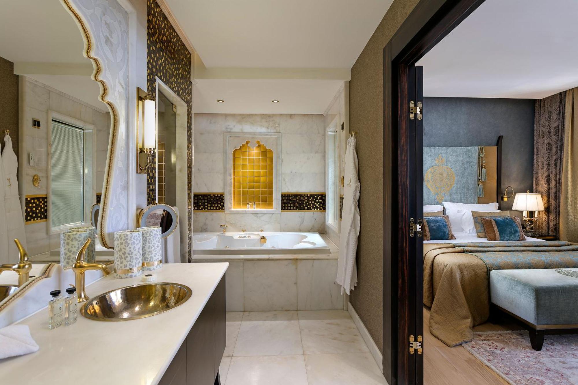 Deluxe Room Jacuzzi
