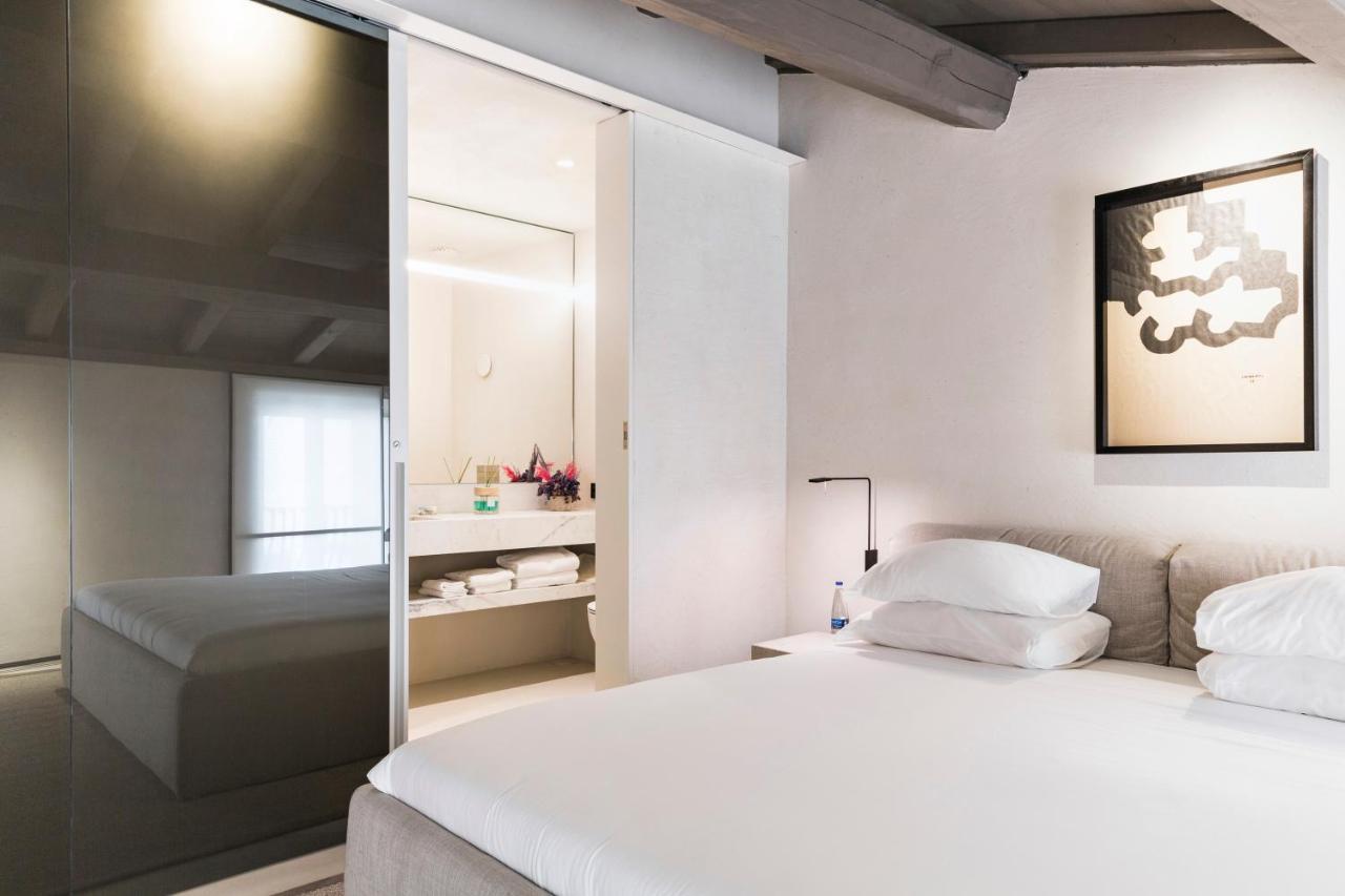 Double Room,927197203:JPEG