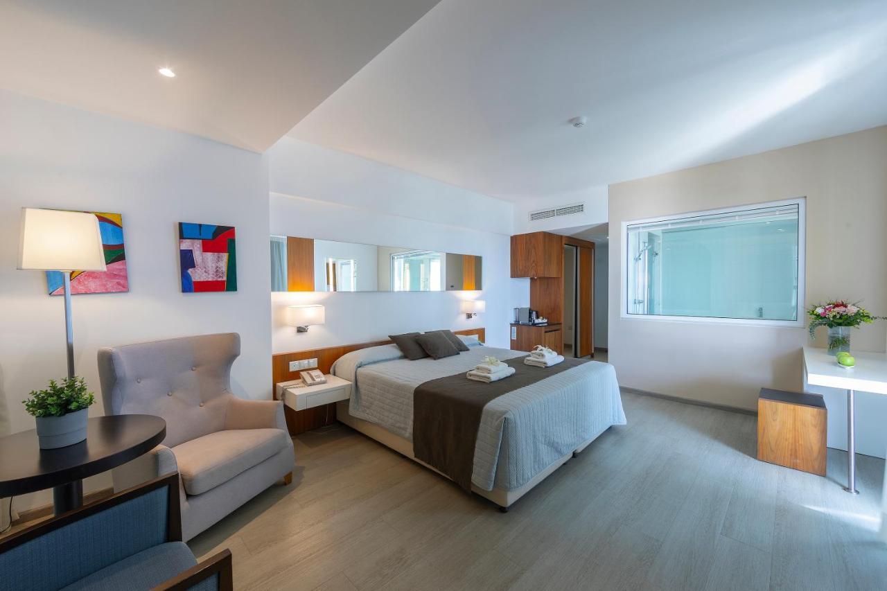 Executive Zimmer mit Meerblick und Whirlpool im Freien