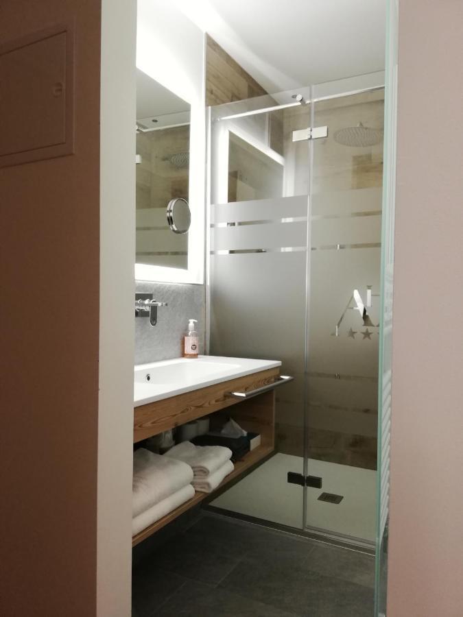 Superior Doppel- oder Zweibettzimmer mit Bergblick
