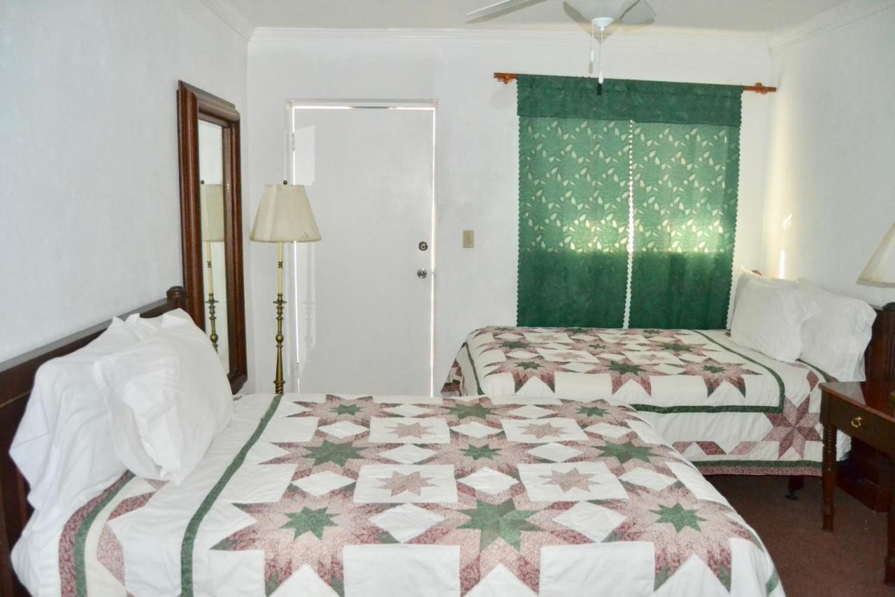 Three-Bedroom Apartment,974740795:JPEG