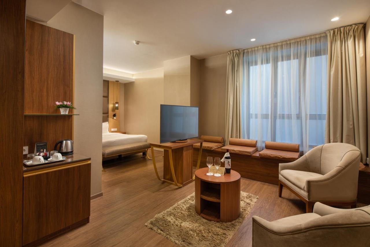 Executive Double Room,989890489:JPEG
