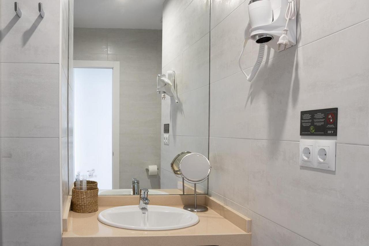 Double or Twin Room with View,1150504321:JPEG