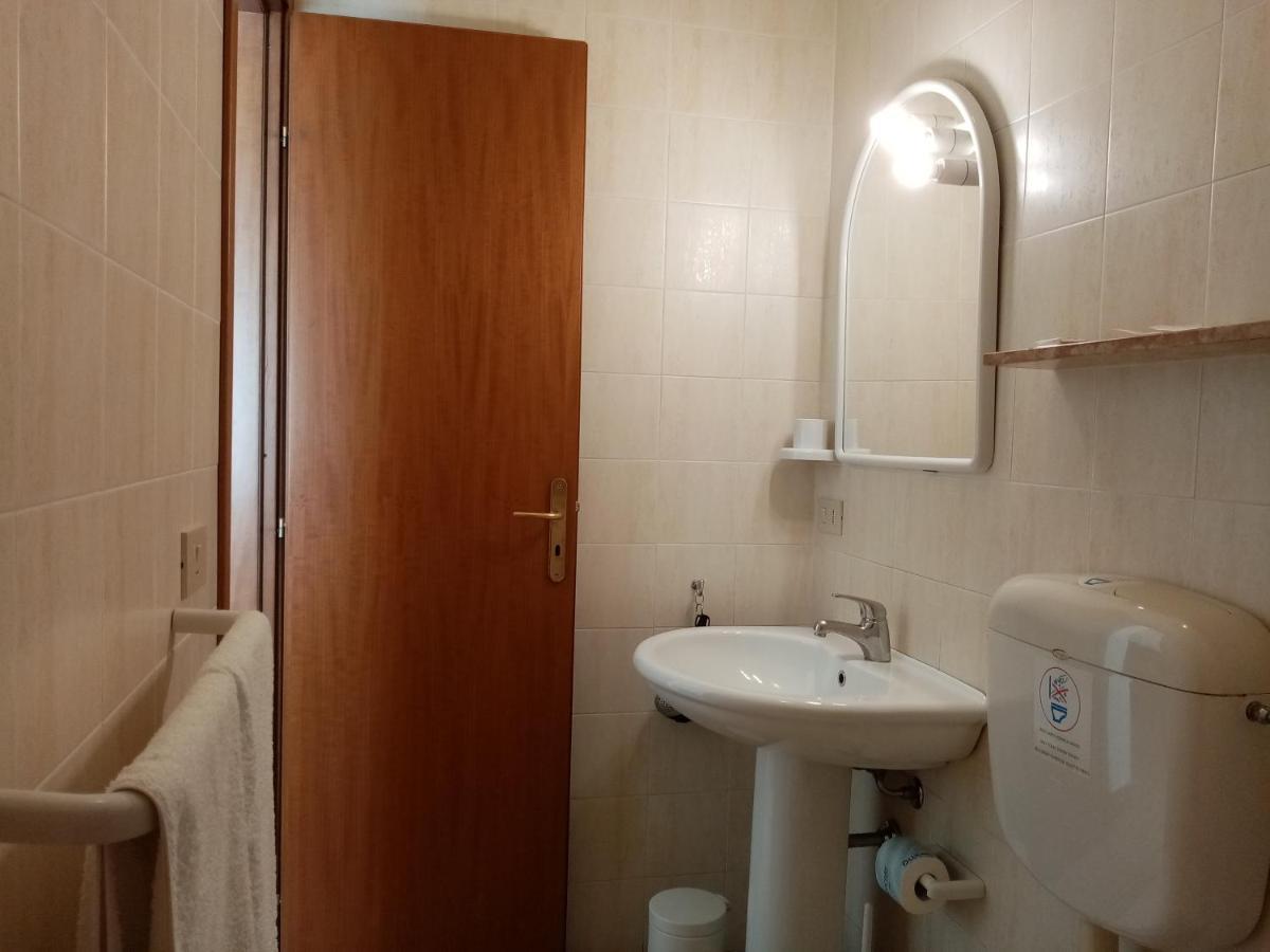 Economy Double Room,1121258277:JPEG