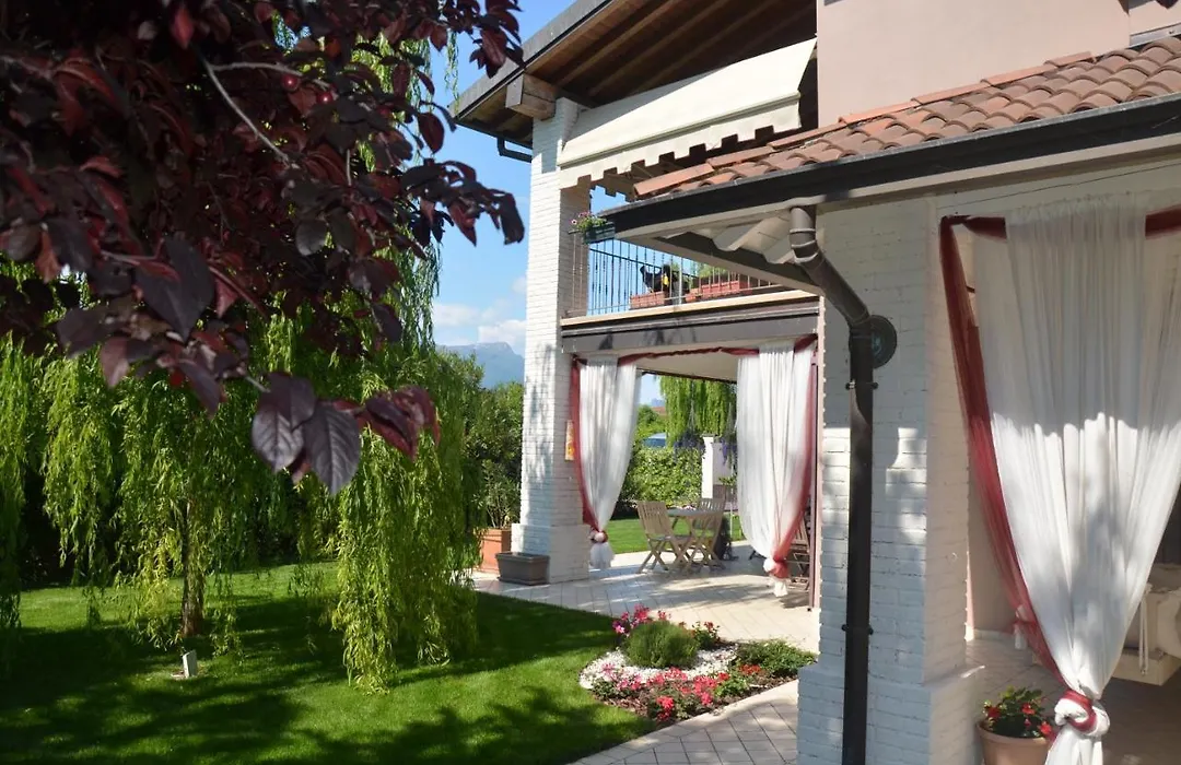 Asso Bed & Breakfast-1
