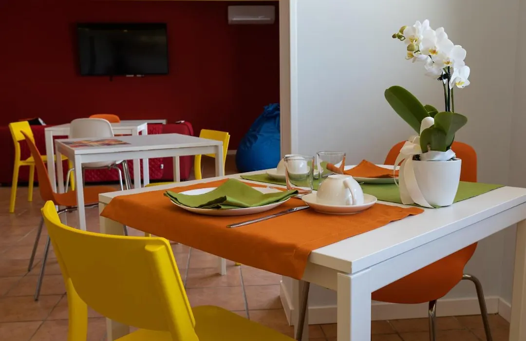 Valmontone Travel Rooms-1
