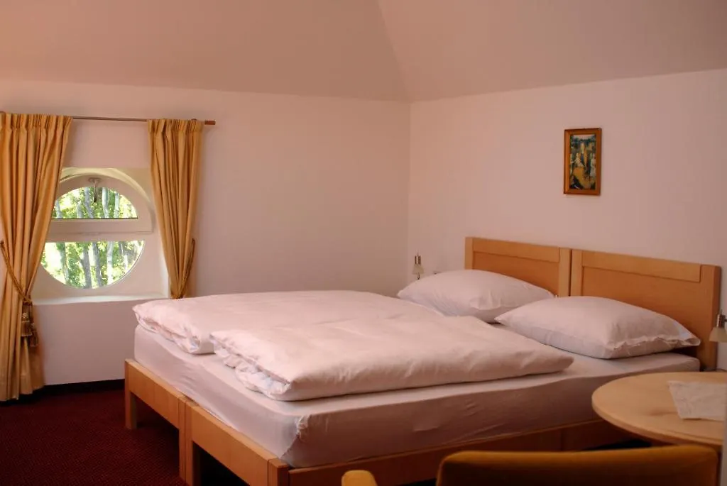 Hotel Dolomiten-1