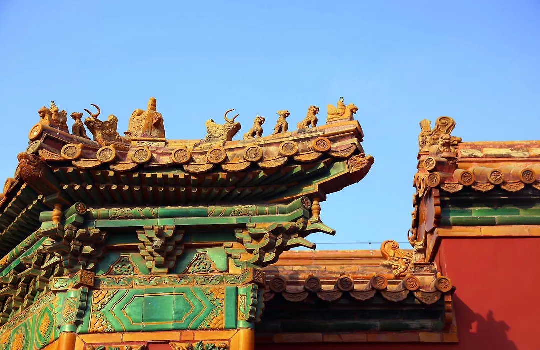 Happy Dragon Alley Hotel: City Center Charm with Free Coffee & Tourist Services-1