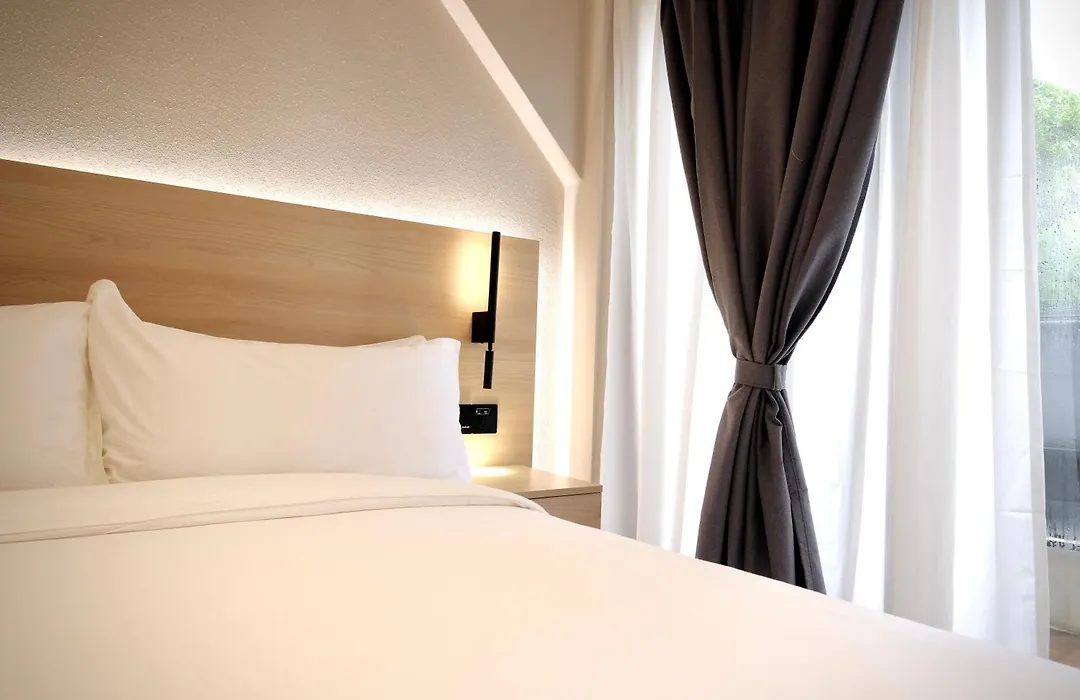 Rest Bugis Hotel-1