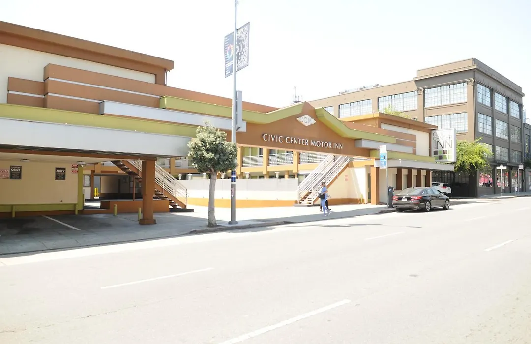 Civic Center Motor Inn-1