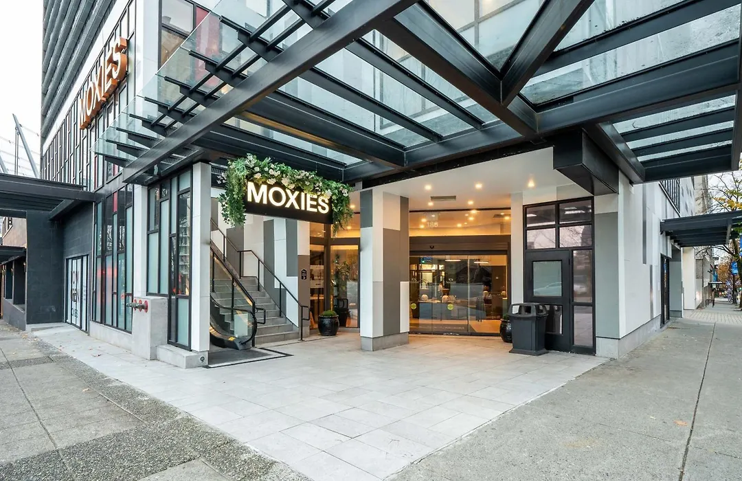 Sandman Signature Vancouver Downtown Hotel-1