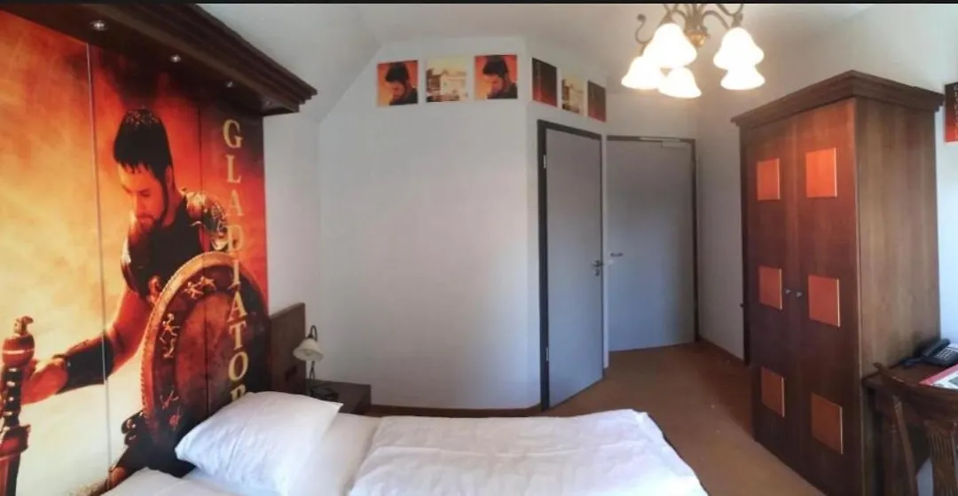 CineHotel Maroni-1