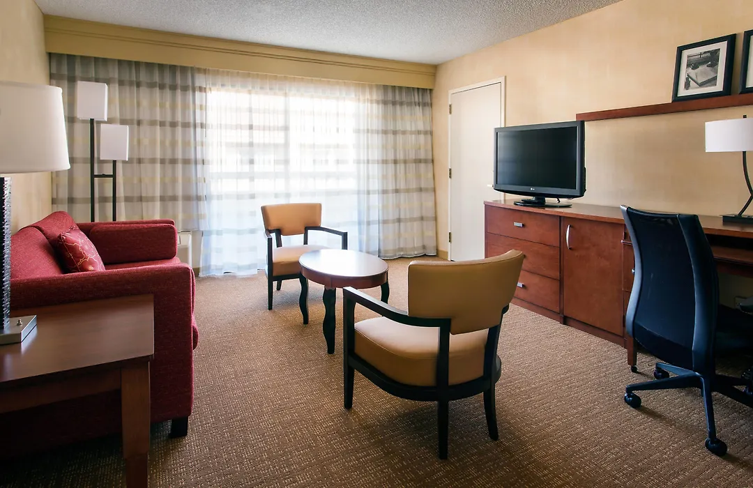 Courtyard By Marriott Pleasanton-1