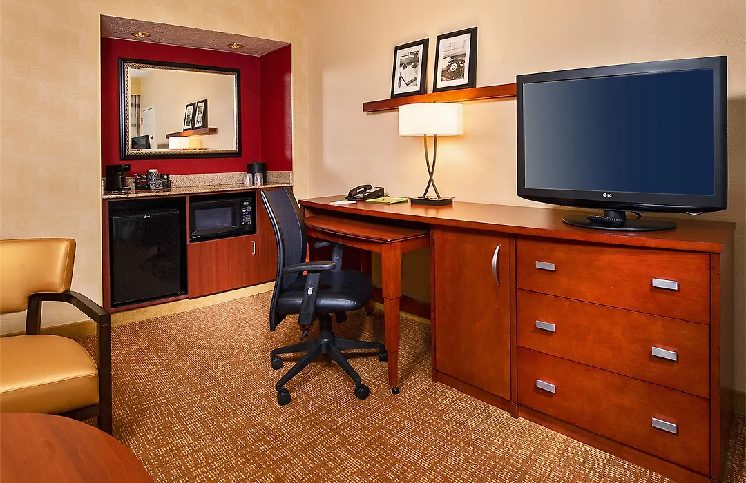 Courtyard By Marriott Raleigh Midtown-1
