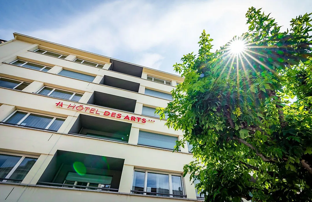 Hotel Des Arts-1