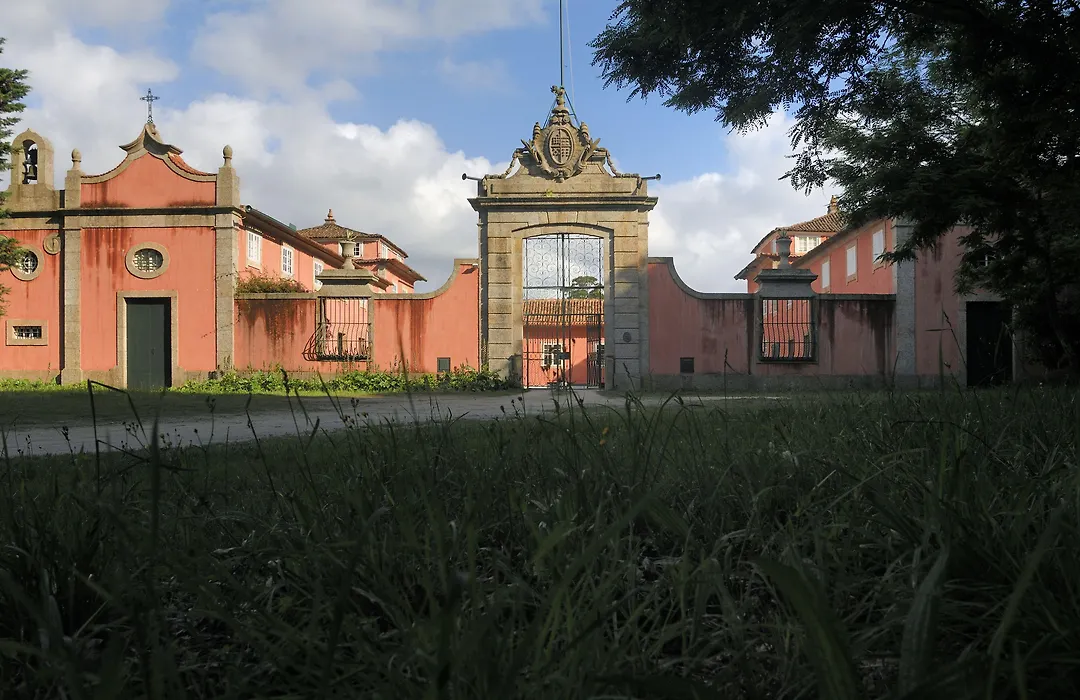Casa De Sezim-1