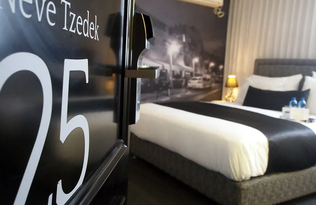 Dizengoff Avenue Boutique Hotel - By Echo Hotels-1