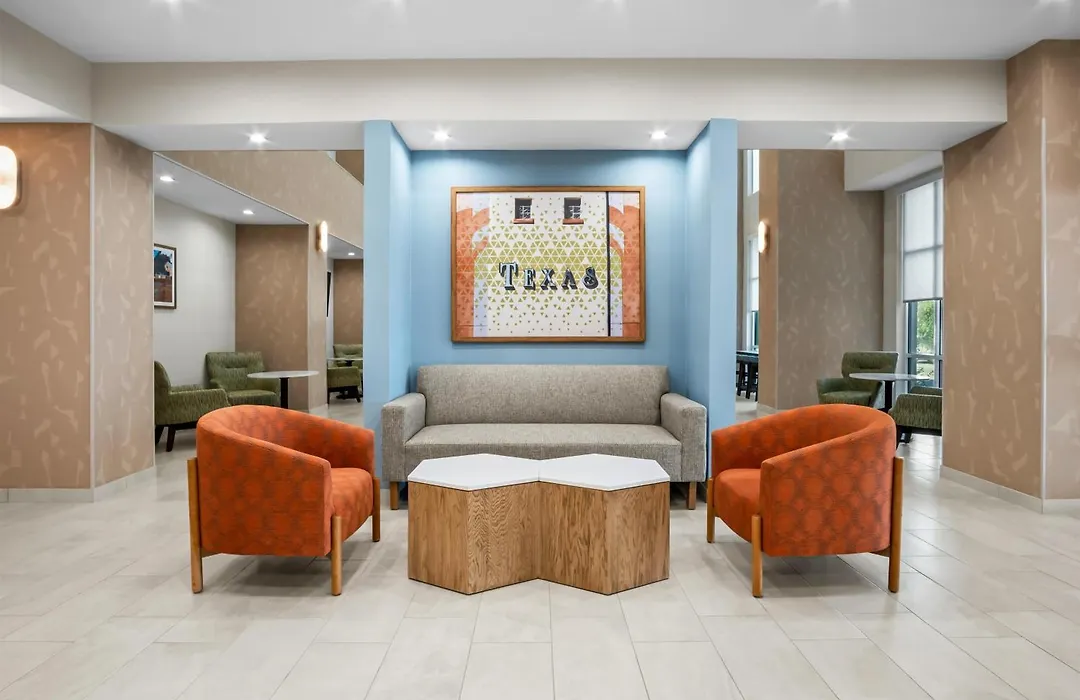 Hampton Inn And Suites Waxahachie-1