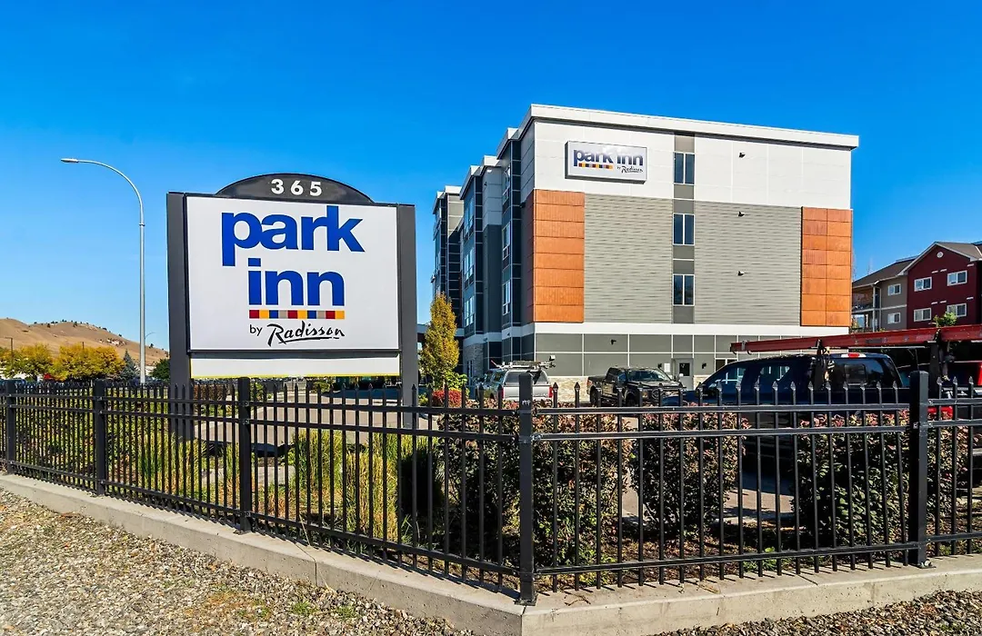 Park Inn By Radisson, Kelowna-1