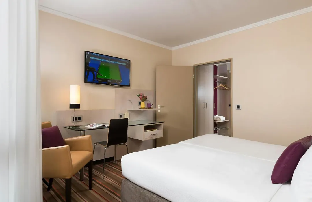 Leonardo Hotel&Residenz Muenchen-1