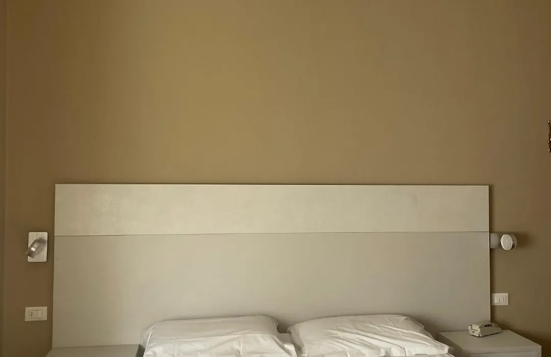 Piccolo Hotel-1