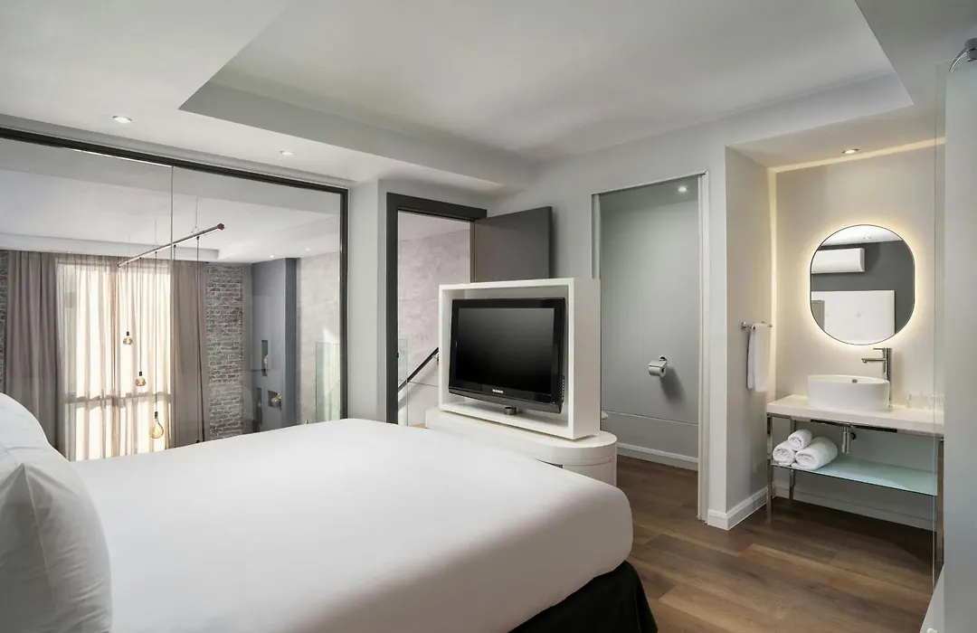 Protea Hotel Fire & Ice By Marriott Cape Town-1
