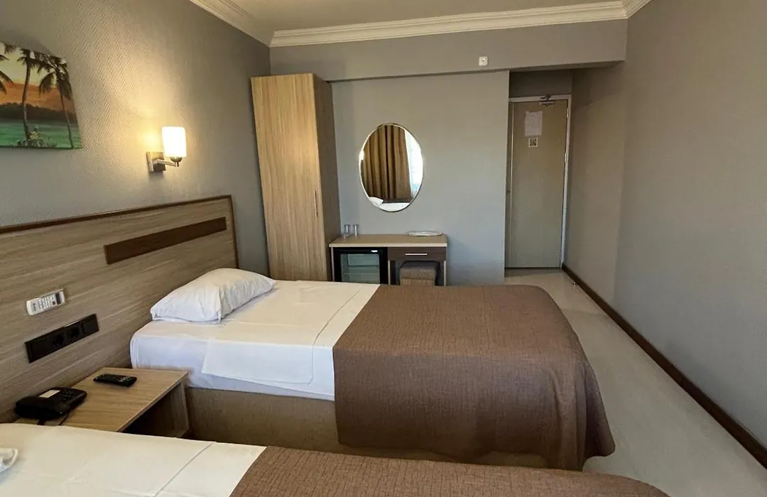 Gold Hotel-1
