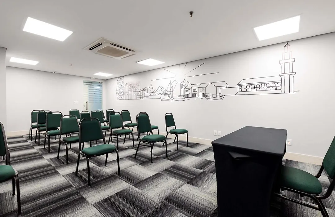 Ibis Styles Belem Hangar-1