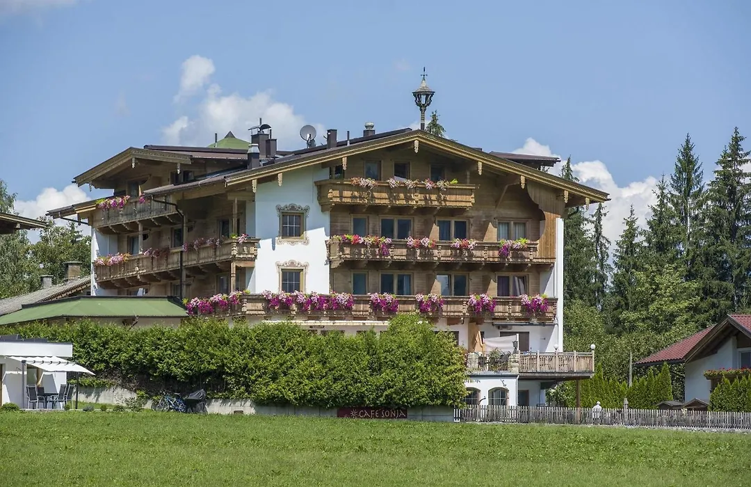 Hotel Pension*** Wiesenhof-1