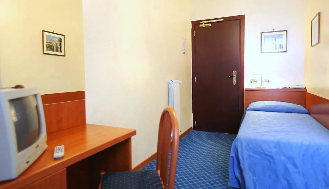 Hotel Harmony-1