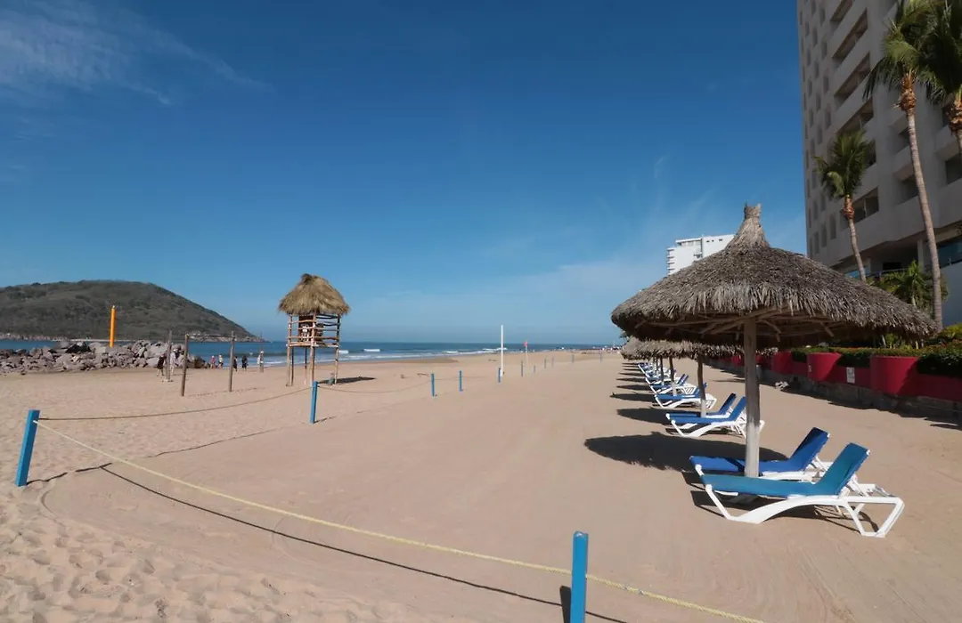 Fiesta Inn Mazatlan-1